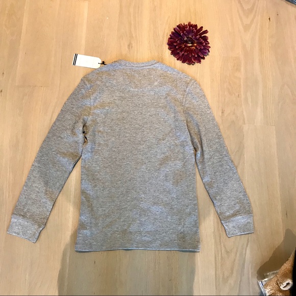 American Eagle men’s NWT small grey thermal top!! - Picture 3 of 3